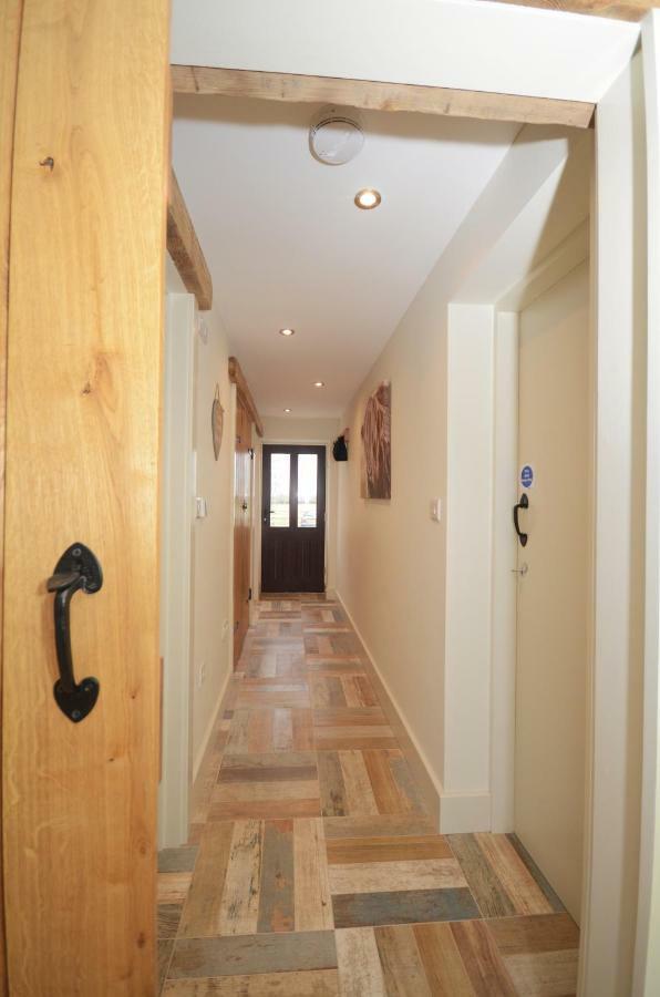 The Piglets Villa York Exterior photo
